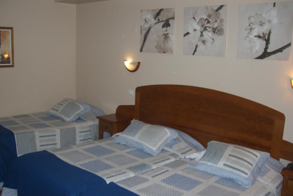 Hotel O Gadanha 에스트레모즈 객실 사진